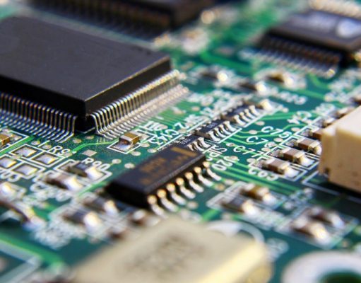 Минпромторг: Ситуация с чипами для автопрома сбалансируется за 4-5 месяцев