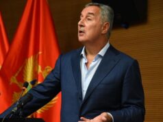 Курсом президента Джукановича: премьер-министр Черногории предал своих избирателей