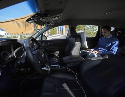 В МЭР рассказали об испытаниях беспилотных авто без водителя в салоне