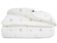 Одеяло: как выбрать подходящее по сезону