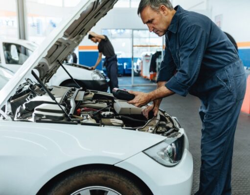 Опрос: Автовладельцы не доверят свои машины даже близким