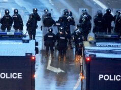 В Гааге предотвращена попытка демонстрантов ворваться в здание ОЗХО