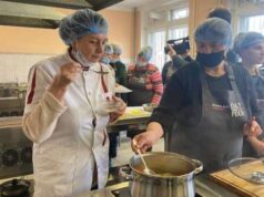 Школьных поваров Херсона первыми начали учить рецептам Клопотенко