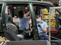 Минпромторг продолжит работу по запуску автозаводов