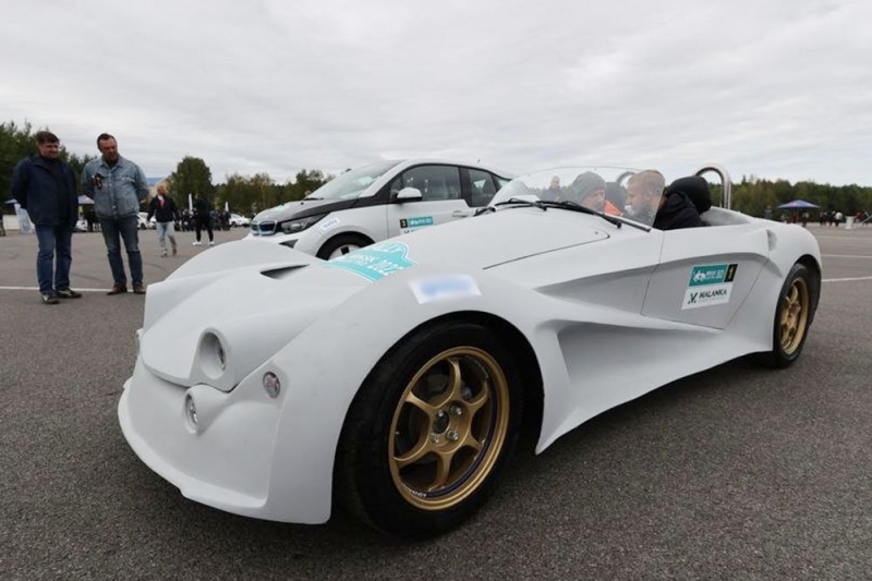 Белорусские ученые представили первый спортивный электромобиль - Российская газета