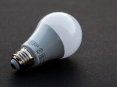 Ученые назвали светодиодные лампы крупной угрозой для экологии Земли