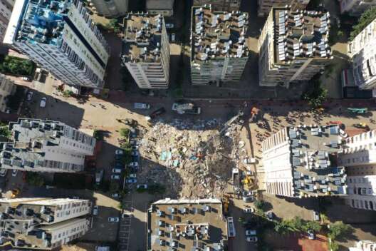 
            Землетрясение в Турции - число погибших стремительно растет (фото, видео)        