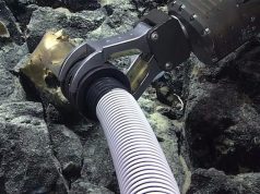 Ученые извлекли загадочное «золотое яйцо» из глубин океана — но при этом необратимо его повредили