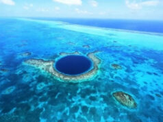 Голубая дыра Таам Джа настолько глубока, что ученые не могут найти ее дно