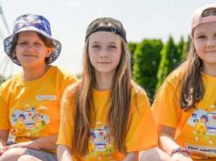 Помощь психологов, отдых и профориентация: в Закарпатье Фонд Рината Ахметова устроил «Блогер Кемп» для пострадавших от войны детей и подростков