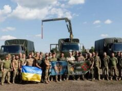 Порошенко привез защитникам Волчанская FPV-дроны, окопный РЭБ, «Сахарки» и другую технику