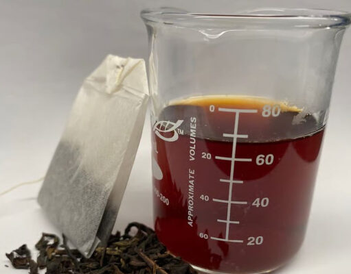 Процесс заваривания чая очищает воду от тяжелых металлов