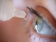 В США одобрены первые в мире глазные капли против близорукости