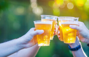 В США изобрели вакцину, которую можно принимать в виде пива