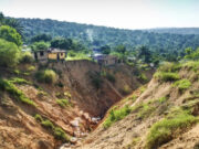 Овраги – новая угроза для городов по всему миру