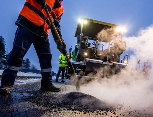 В Перми разработали материал для ремонта дорог в течение всего года