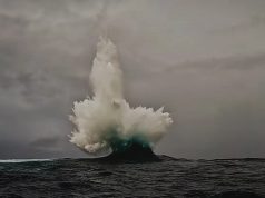 «Невозможную волну» запечатлели на видео у побережья Австралии